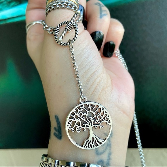 Y shape lariat necklace twisted cable round toggle clasp & tree if life charm - Picture 6 of 10